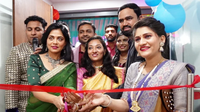 Dr. Kiran Chotaliya opening a new clinic in Pune